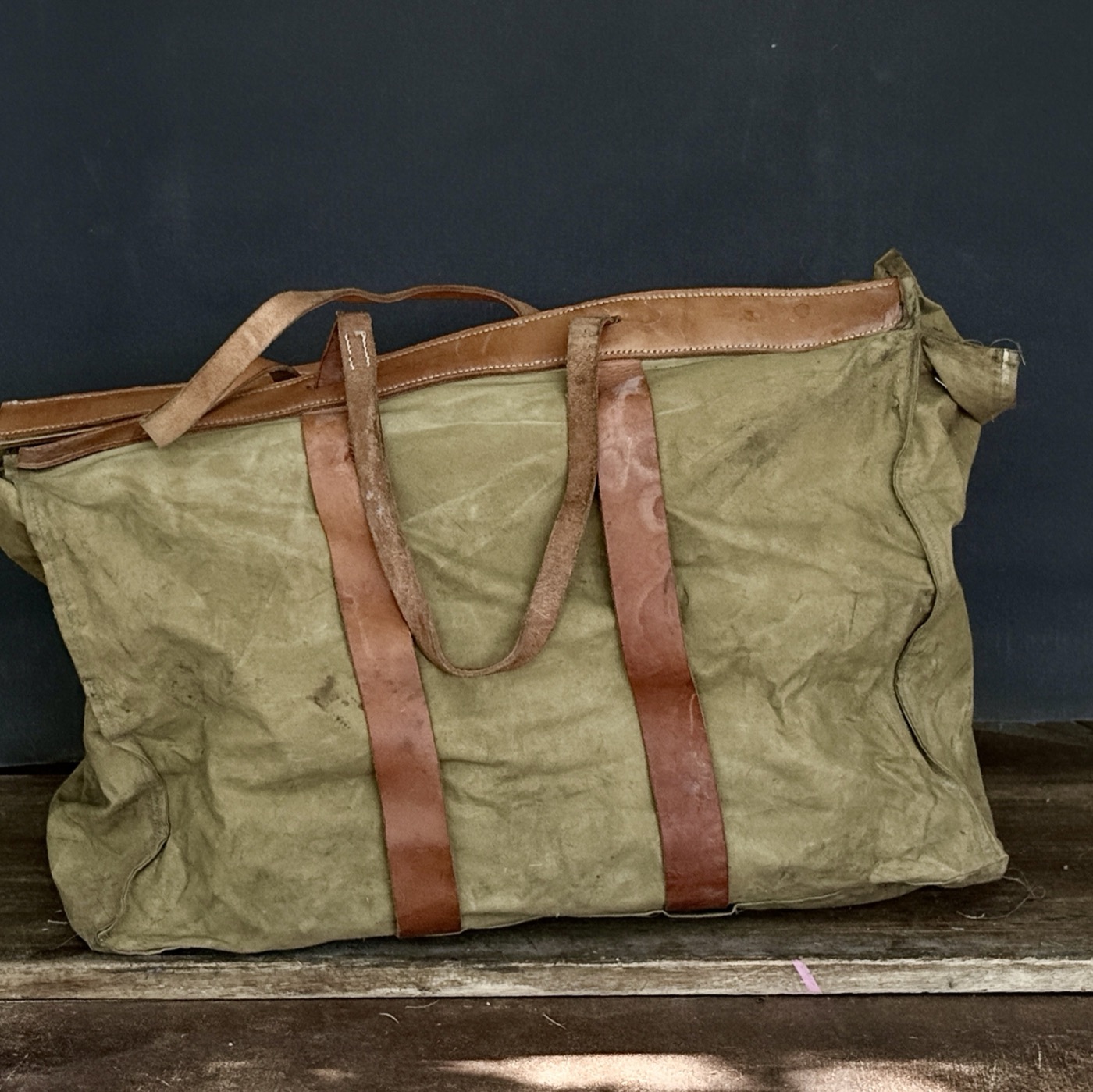 Aldo Rossi handmade Marseille bag, image 3.